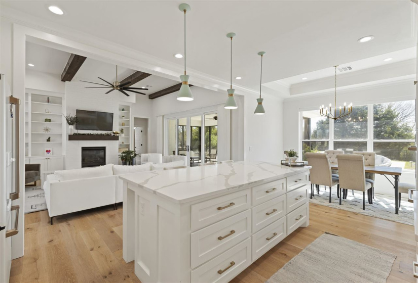 4 Bedrooms Bedrooms, ,3 BathroomsBathrooms,Residential,Single Family,Nightfall,1.5,131805