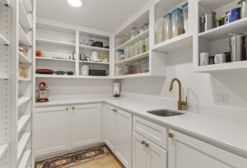 4 Bedrooms Bedrooms, ,3 BathroomsBathrooms,Residential,Single Family,Nightfall,1.5,131805
