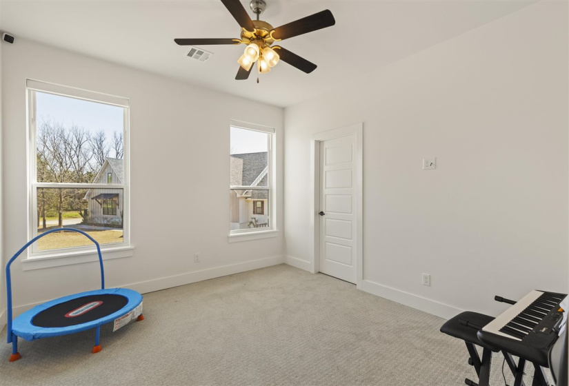 4 Bedrooms Bedrooms, ,3 BathroomsBathrooms,Residential,Single Family,Nightfall,1.5,131805
