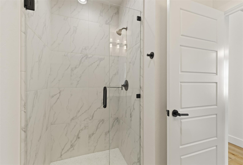 4 Bedrooms Bedrooms, ,3 BathroomsBathrooms,Residential,Single Family,Nightfall,1.5,131805