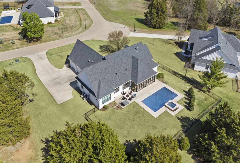 4 Bedrooms Bedrooms, ,3 BathroomsBathrooms,Residential,Single Family,Nightfall,1.5,131805