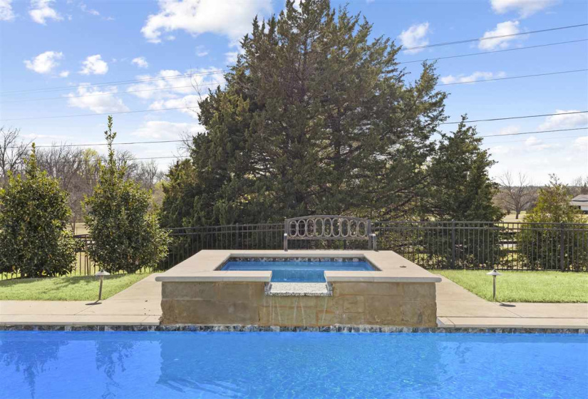 4 Bedrooms Bedrooms, ,3 BathroomsBathrooms,Residential,Single Family,Nightfall,1.5,131805