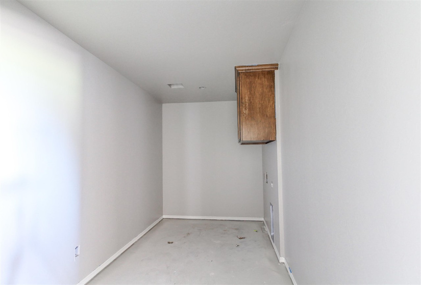 4 Bedrooms Bedrooms, ,3 BathroomsBathrooms,Residential,Single Family,Cover,1,131809
