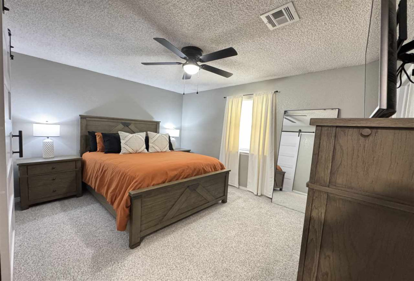 3 Bedrooms Bedrooms, ,1 BathroomBathrooms,Residential,Single Family,Cross,1,131811