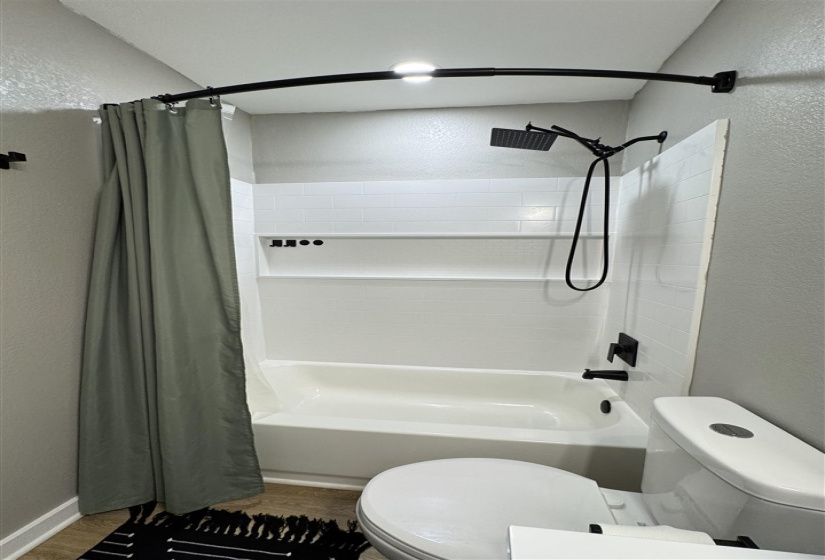3 Bedrooms Bedrooms, ,1 BathroomBathrooms,Residential,Single Family,Cross,1,131811