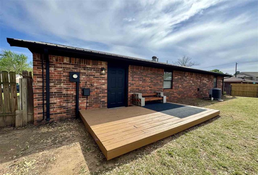 3 Bedrooms Bedrooms, ,1 BathroomBathrooms,Residential,Single Family,Cross,1,131811