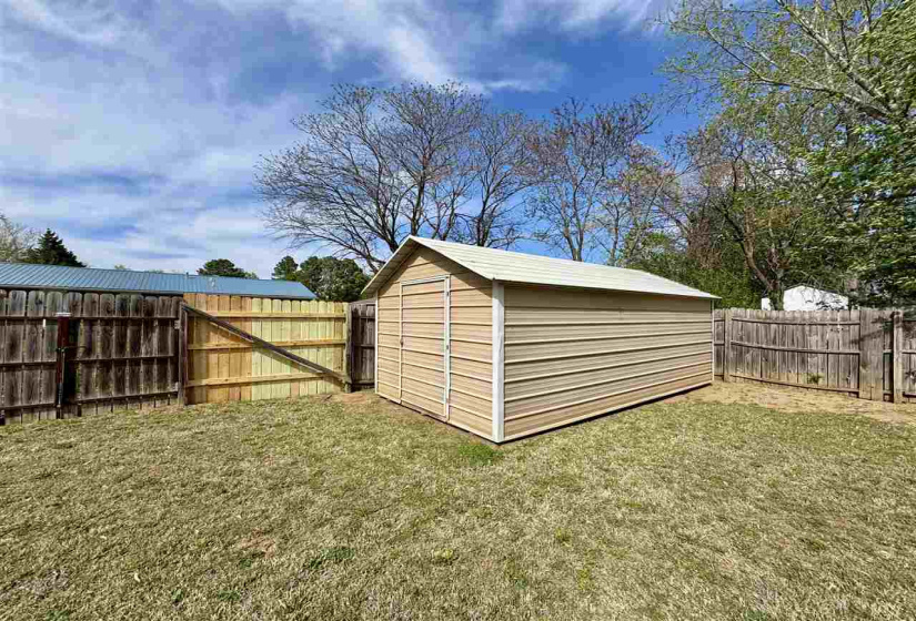 3 Bedrooms Bedrooms, ,1 BathroomBathrooms,Residential,Single Family,Cross,1,131811