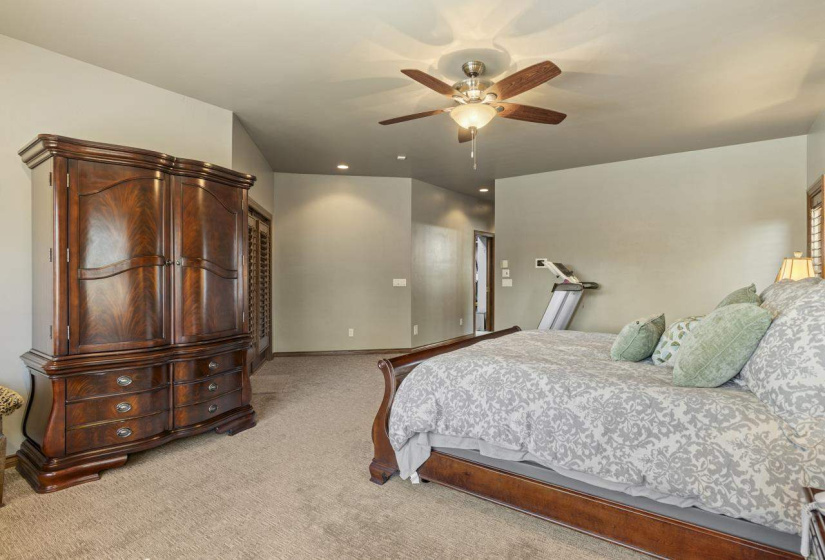 5 Bedrooms Bedrooms, ,3 BathroomsBathrooms,Residential,Single Family,Deer Run,1.5,131814