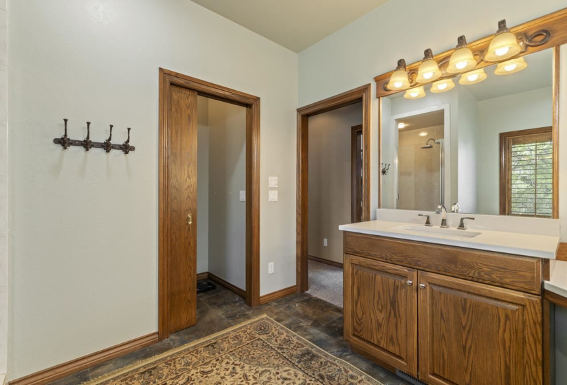 5 Bedrooms Bedrooms, ,3 BathroomsBathrooms,Residential,Single Family,Deer Run,1.5,131814
