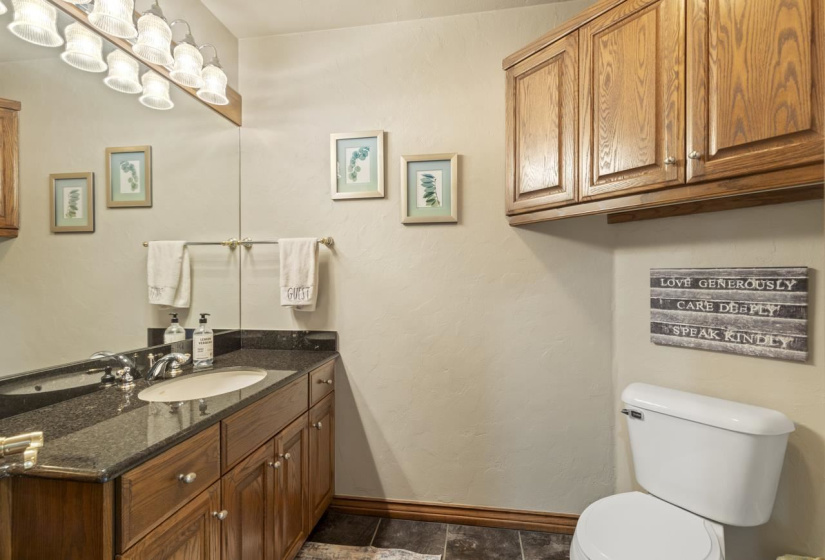 5 Bedrooms Bedrooms, ,3 BathroomsBathrooms,Residential,Single Family,Deer Run,1.5,131814