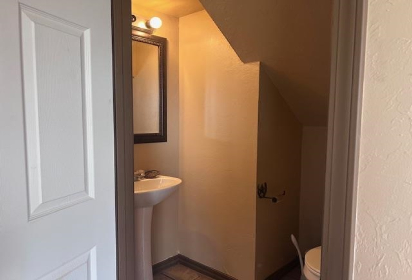 3 Bedrooms Bedrooms, ,3 BathroomsBathrooms,Residential,Single Family,3380 Rd,2,131826