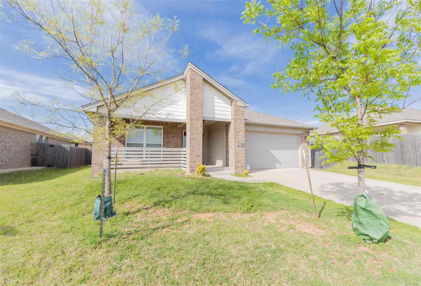 3 Bedrooms Bedrooms, ,2 BathroomsBathrooms,Residential,Single Family,Landry,1,131833