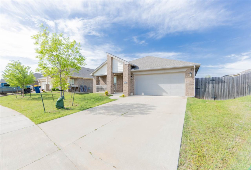 3 Bedrooms Bedrooms, ,2 BathroomsBathrooms,Residential,Single Family,Landry,1,131833