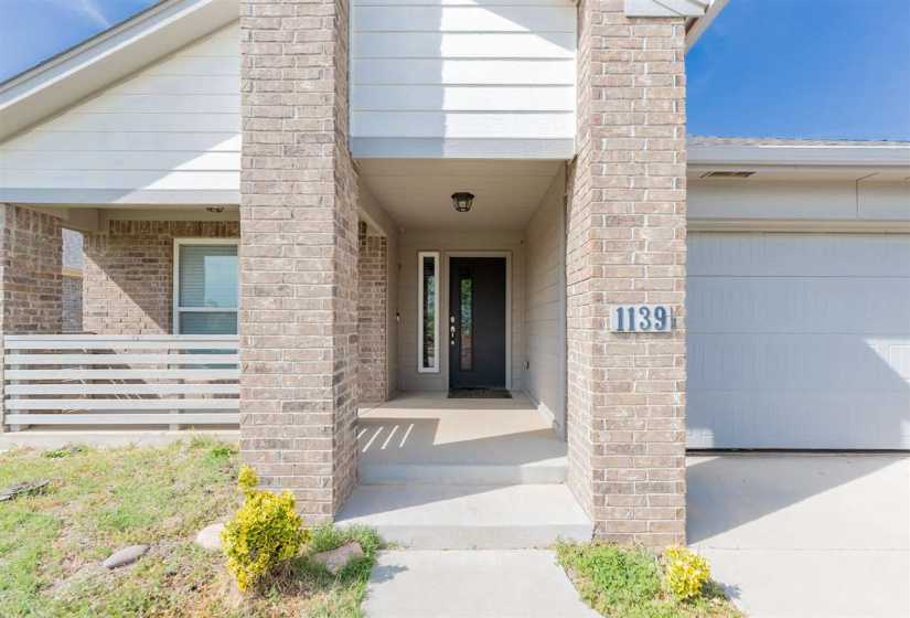 3 Bedrooms Bedrooms, ,2 BathroomsBathrooms,Residential,Single Family,Landry,1,131833