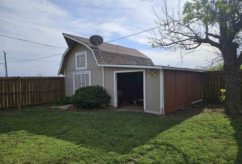 3 Bedrooms Bedrooms, 0 ,2 BathroomsBathrooms,Residential,Single Family,Rose,1,131834