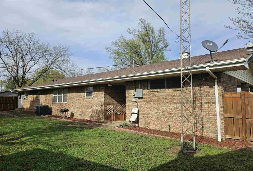 3 Bedrooms Bedrooms, 0 ,2 BathroomsBathrooms,Residential,Single Family,Rose,1,131834