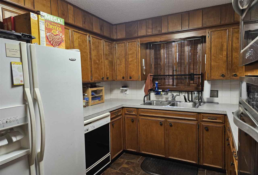 3 Bedrooms Bedrooms, 0 ,2 BathroomsBathrooms,Residential,Single Family,Rose,1,131834