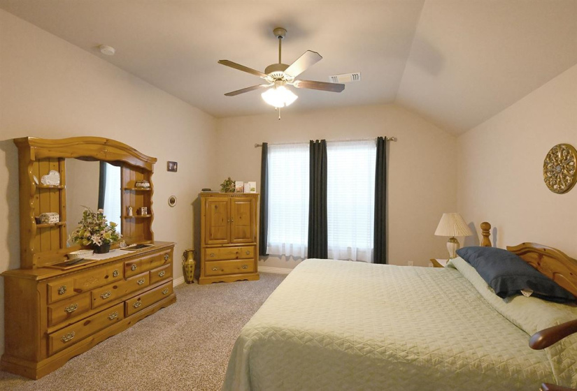 3 Bedrooms Bedrooms, ,2 BathroomsBathrooms,Residential,Single Family,Emerald,1,131841
