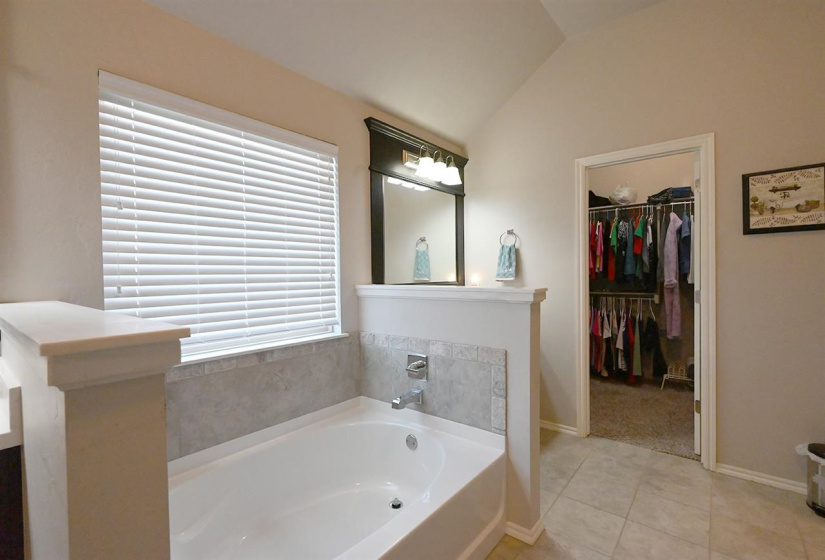 3 Bedrooms Bedrooms, ,2 BathroomsBathrooms,Residential,Single Family,Emerald,1,131841