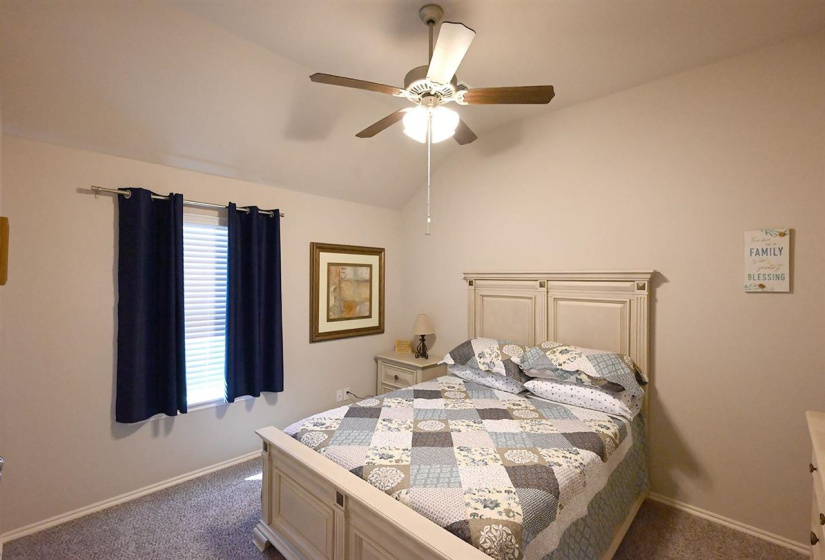 3 Bedrooms Bedrooms, ,2 BathroomsBathrooms,Residential,Single Family,Emerald,1,131841