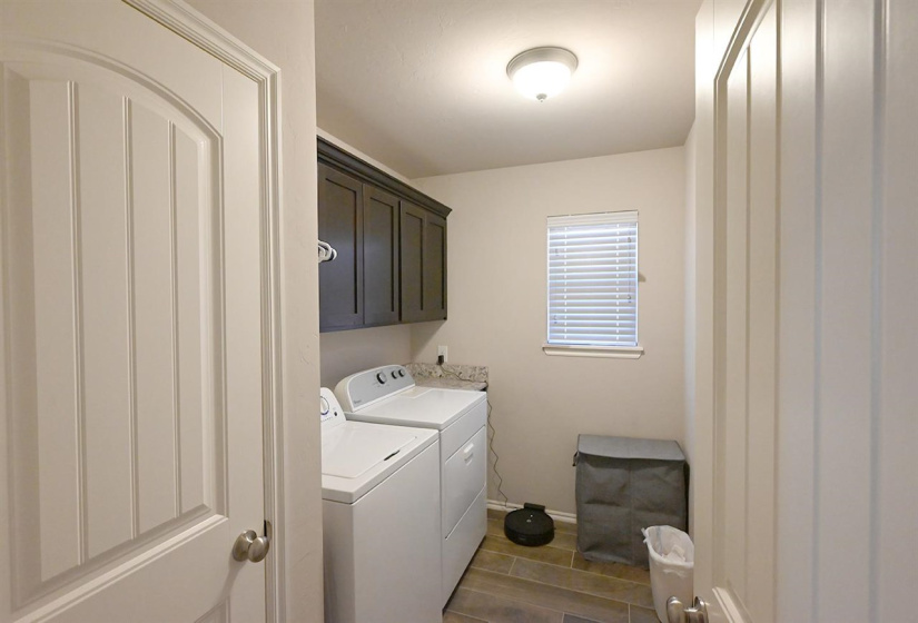 3 Bedrooms Bedrooms, ,2 BathroomsBathrooms,Residential,Single Family,Emerald,1,131841