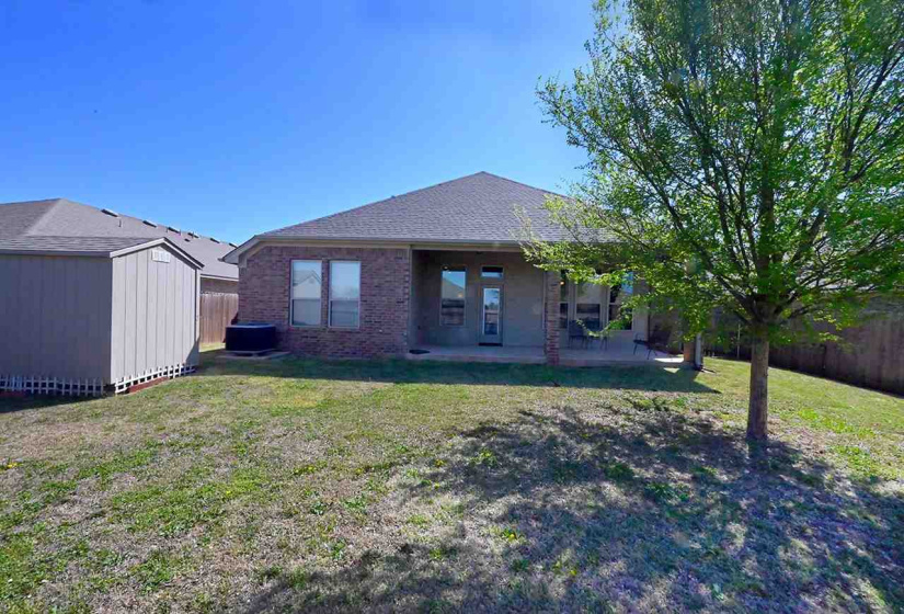 3 Bedrooms Bedrooms, ,2 BathroomsBathrooms,Residential,Single Family,Emerald,1,131841