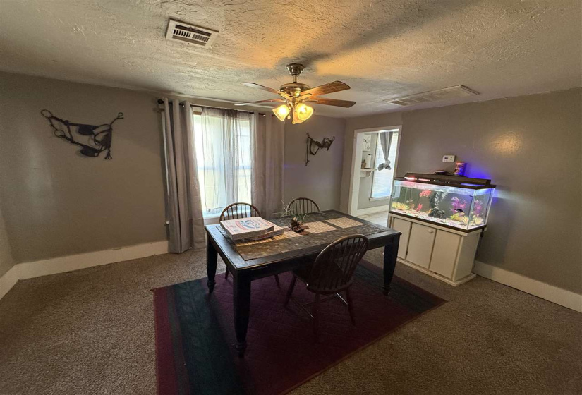 2 Bedrooms Bedrooms, ,1 BathroomBathrooms,Residential,Single Family,9th,1,131846