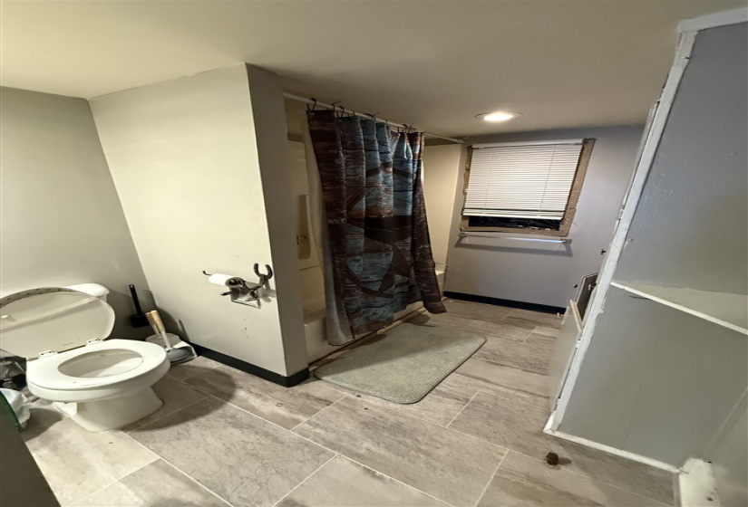 2 Bedrooms Bedrooms, ,1 BathroomBathrooms,Residential,Single Family,9th,1,131846