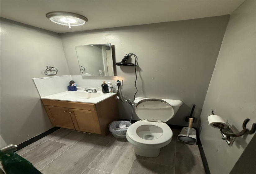2 Bedrooms Bedrooms, ,1 BathroomBathrooms,Residential,Single Family,9th,1,131846