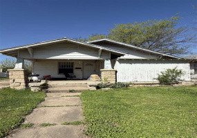 2 Bedrooms Bedrooms, ,1 BathroomBathrooms,Residential,Single Family,Elm,1,131847