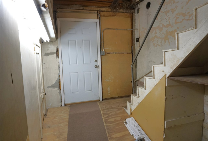 0 , 0 ,21 BathroomsBathrooms,Commercial/industrial,Commercial,Delaware,1,131852
