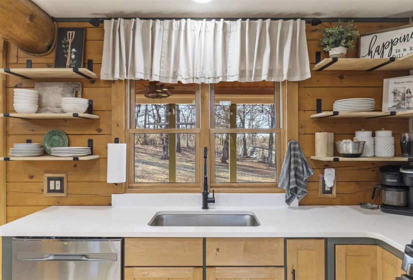 50 BathroomsBathrooms,Commercial/industrial,Commercial,Lakeview,1,131857