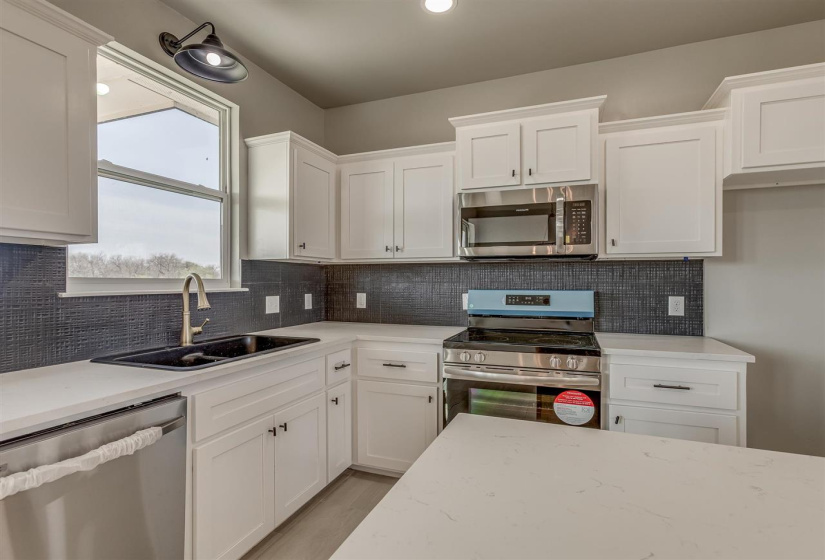 3 Bedrooms Bedrooms, ,2 BathroomsBathrooms,Residential,Single Family,Wheat Mill Path,1,131855