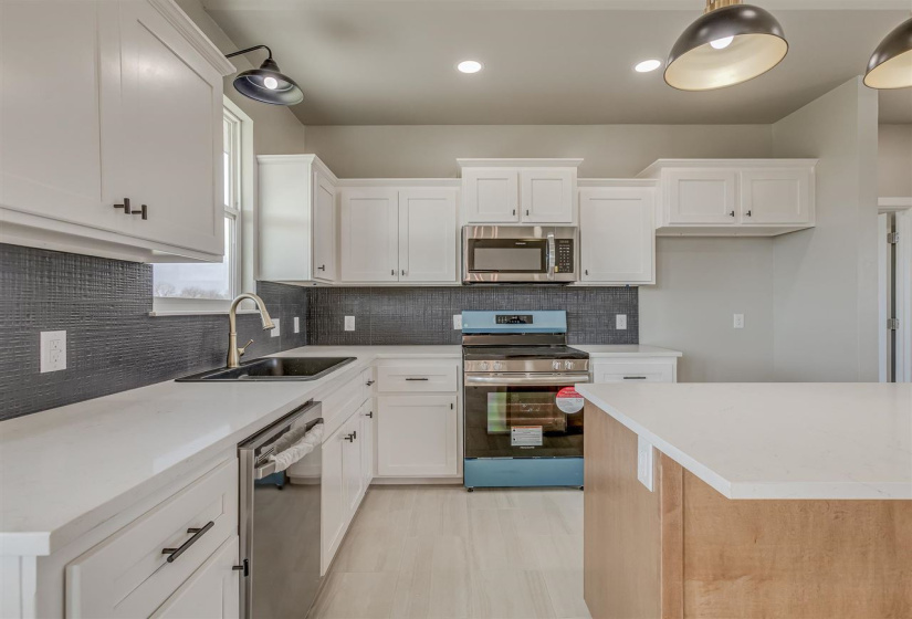 3 Bedrooms Bedrooms, ,2 BathroomsBathrooms,Residential,Single Family,Wheat Mill Path,1,131855