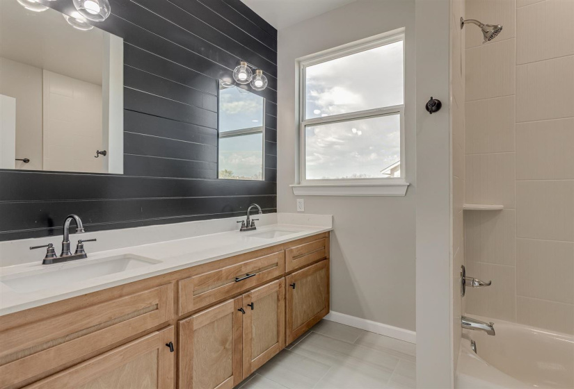 3 Bedrooms Bedrooms, ,2 BathroomsBathrooms,Residential,Single Family,Wheat Mill Path,1,131855
