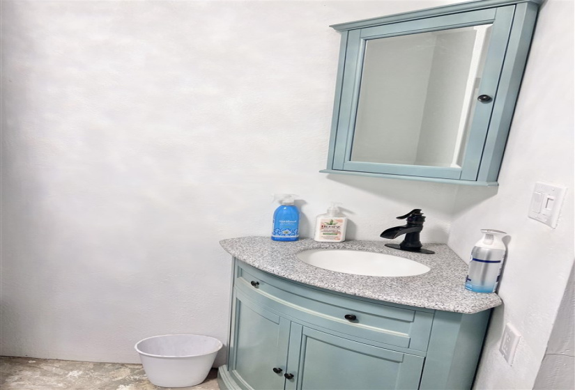 3 Bedrooms Bedrooms, ,2 BathroomsBathrooms,Residential,Single Family,Kings Hwy,1,131856