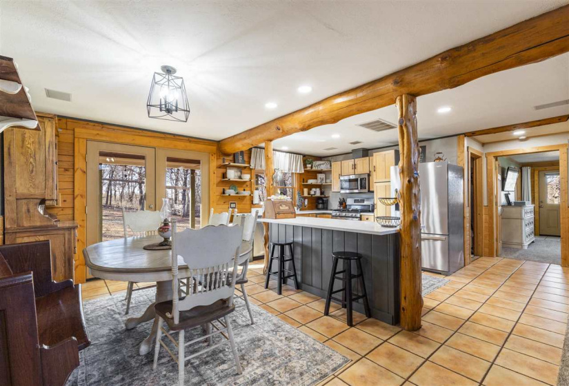 4 Bedrooms Bedrooms, ,2 BathroomsBathrooms,Residential,Ranch/farm,Lakeview,2,131858