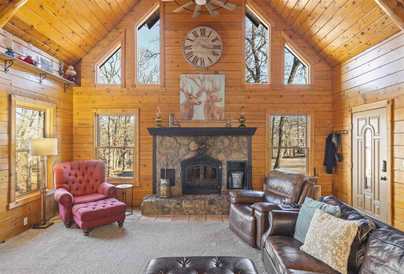 4 Bedrooms Bedrooms, ,2 BathroomsBathrooms,Residential,Ranch/farm,Lakeview,2,131858