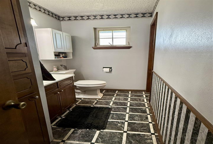 3 Bedrooms Bedrooms, ,2 BathroomsBathrooms,Residential,Single Family,Skyline Hills,1,131860
