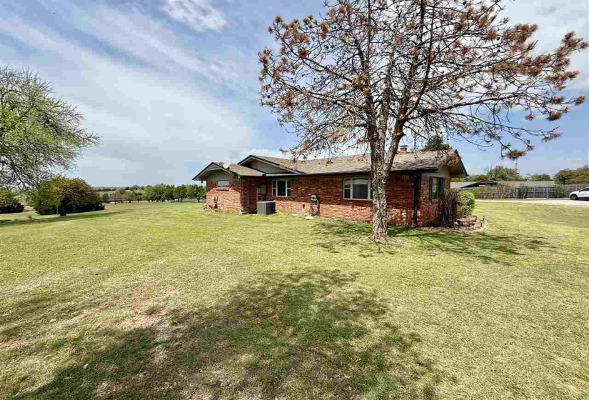 3 Bedrooms Bedrooms, ,2 BathroomsBathrooms,Residential,Single Family,Skyline Hills,1,131860