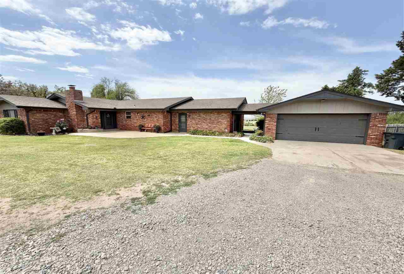3 Bedrooms Bedrooms, ,2 BathroomsBathrooms,Residential,Single Family,Skyline Hills,1,131860