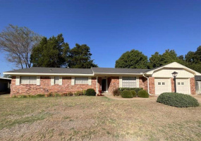 4 Bedrooms Bedrooms, ,2 BathroomsBathrooms,Residential,Single Family,Crescent,1,131863