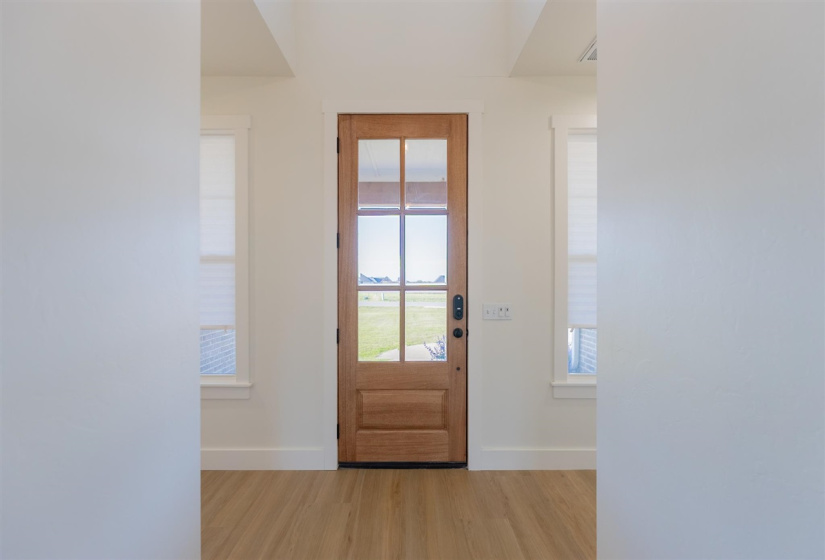 3 Bedrooms Bedrooms, ,2 BathroomsBathrooms,Residential,Single Family,Shadow,1,131864