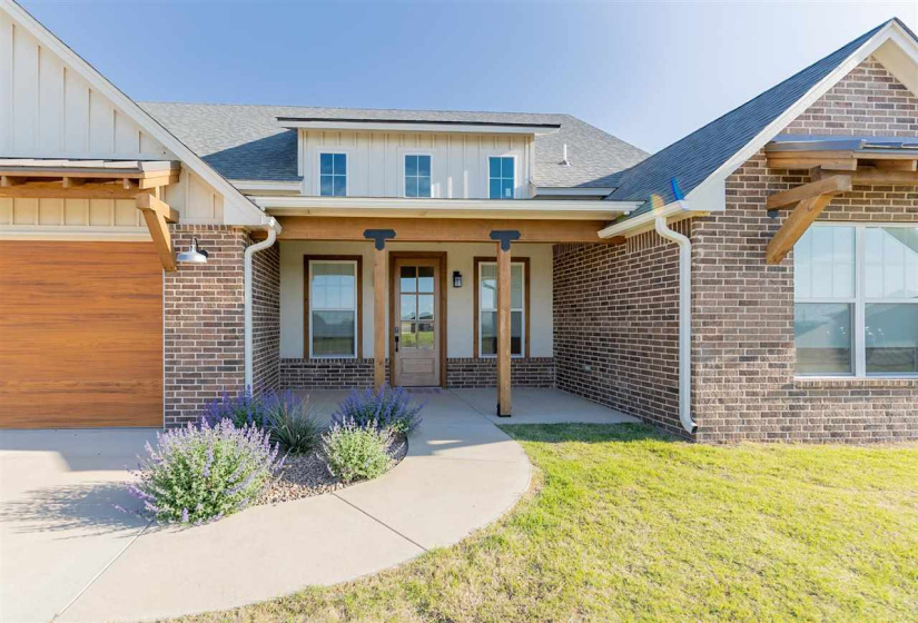 3 Bedrooms Bedrooms, ,2 BathroomsBathrooms,Residential,Single Family,Shadow,1,131864