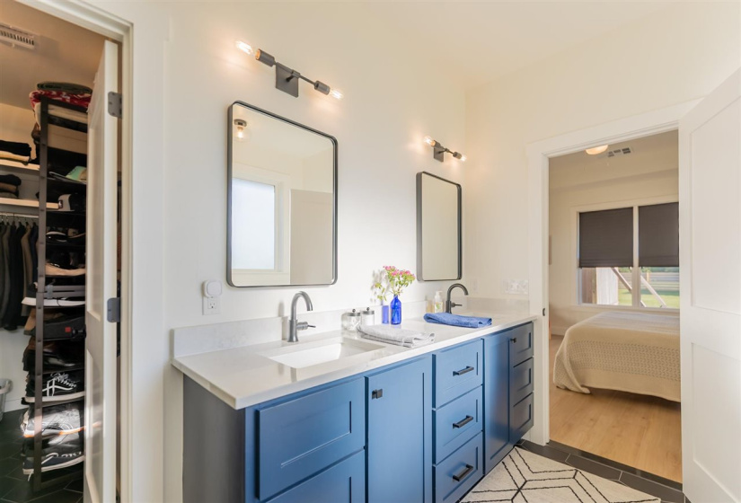 3 Bedrooms Bedrooms, ,2 BathroomsBathrooms,Residential,Single Family,Shadow,1,131864