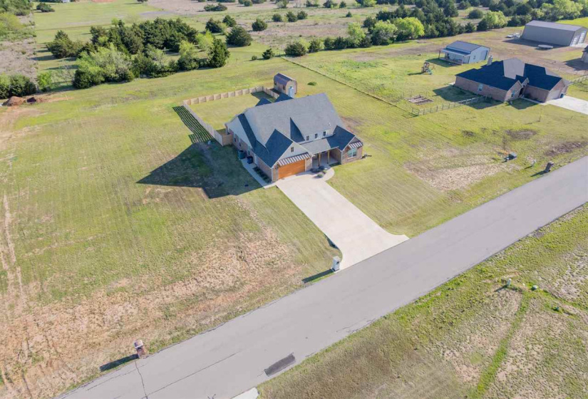 3 Bedrooms Bedrooms, ,2 BathroomsBathrooms,Residential,Single Family,Shadow,1,131864