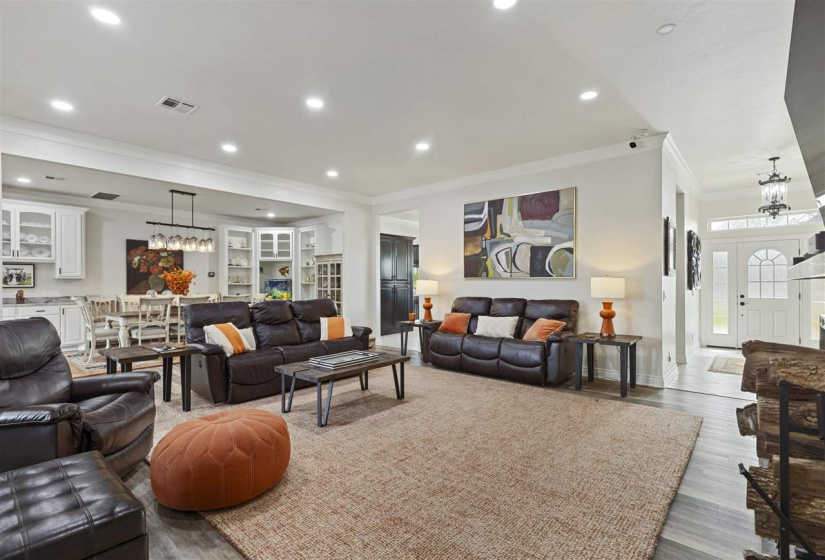 4 Bedrooms Bedrooms, ,3 BathroomsBathrooms,Residential,Single Family,Hunters Ridge,1,131865