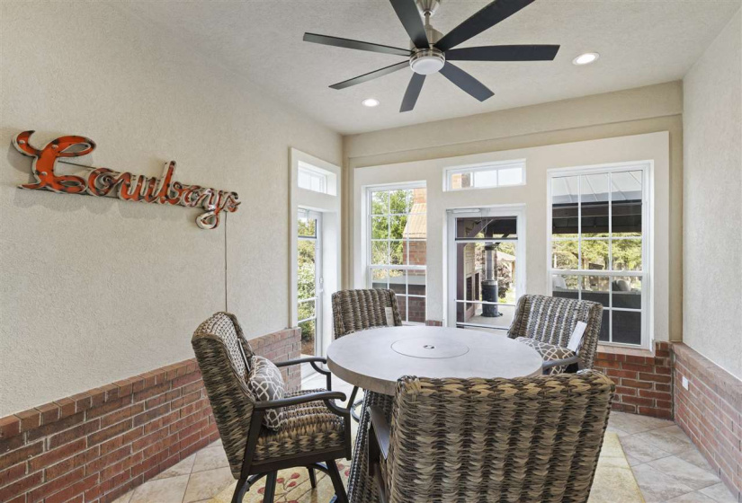 4 Bedrooms Bedrooms, ,3 BathroomsBathrooms,Residential,Single Family,Hunters Ridge,1,131865