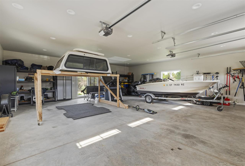 4 Bedrooms Bedrooms, ,3 BathroomsBathrooms,Residential,Single Family,Hunters Ridge,1,131865