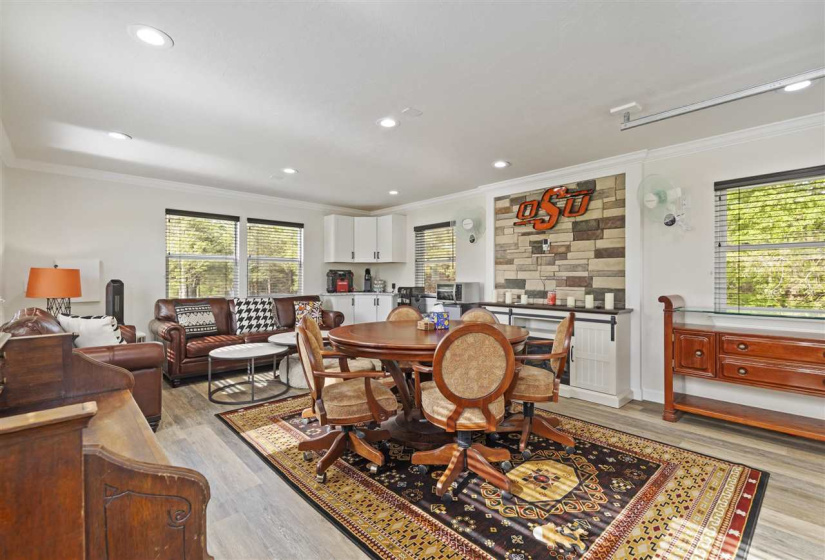4 Bedrooms Bedrooms, ,3 BathroomsBathrooms,Residential,Single Family,Hunters Ridge,1,131865